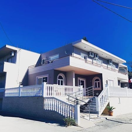 מיתיקאס Hotel Fotini מראה חיצוני תמונה